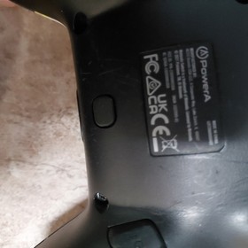 NINTENDO SWITCH Console Handheld Bundle:   HAC-001  , Minecraft, SD card