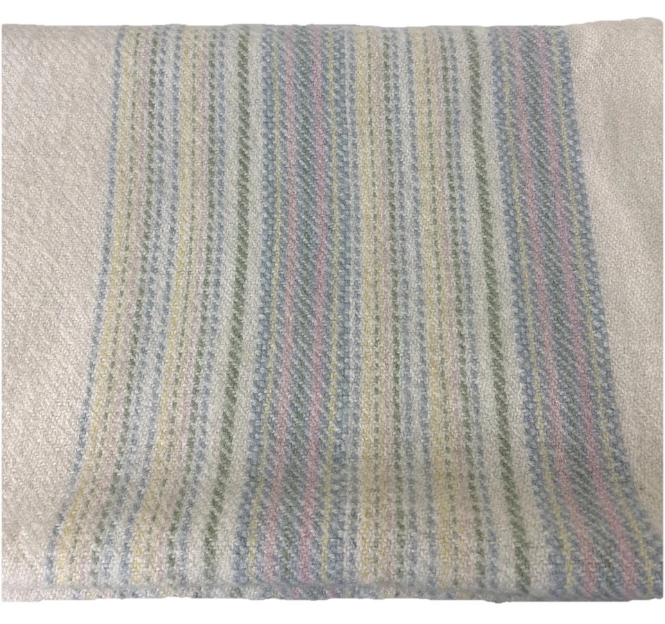 Manta de Colección Churchill Weavers Lana Tejida a Mano Flecos 64x44 Marfil Pastel EE. UU. Foto 2 de 4