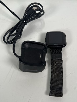 Fitbit Versa Smartwatch 1.4'' Fitness Black