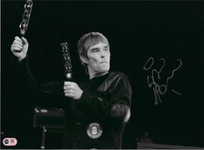 IAN BROWN SIGNED 16x12 STONE ROSES PHOTOGRAPH (ACG CERT AG18770)