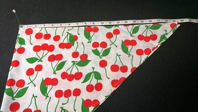 Vtg Cherry Print Triangle Scarf   Red & Green Rockabilly Pin-Up Retro Y2K Cottag