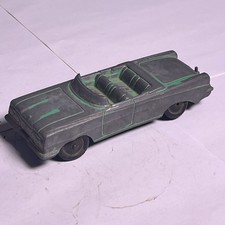 TootsieToy Green Oldsmobile Diecast Car Made in Chicago USA Vintage 5 1/2”