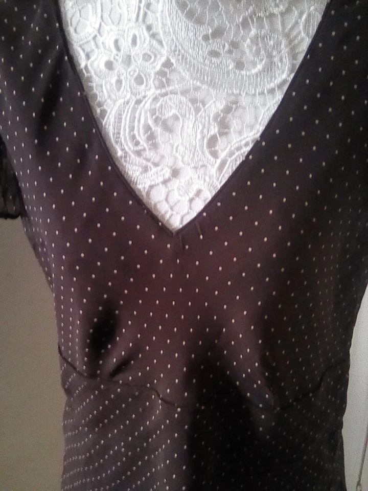 Viyella  Pure Silk Brown spotted Short Sleeve  Classic Short Sleeve Top sz14. - Image 4 of 4