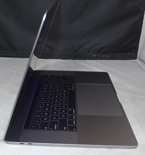Apple MacBook Pro Touch Bar 15"(2016) Space Gray, 1TB, i7, 16GB-Defective screen - Picture 10 of 11