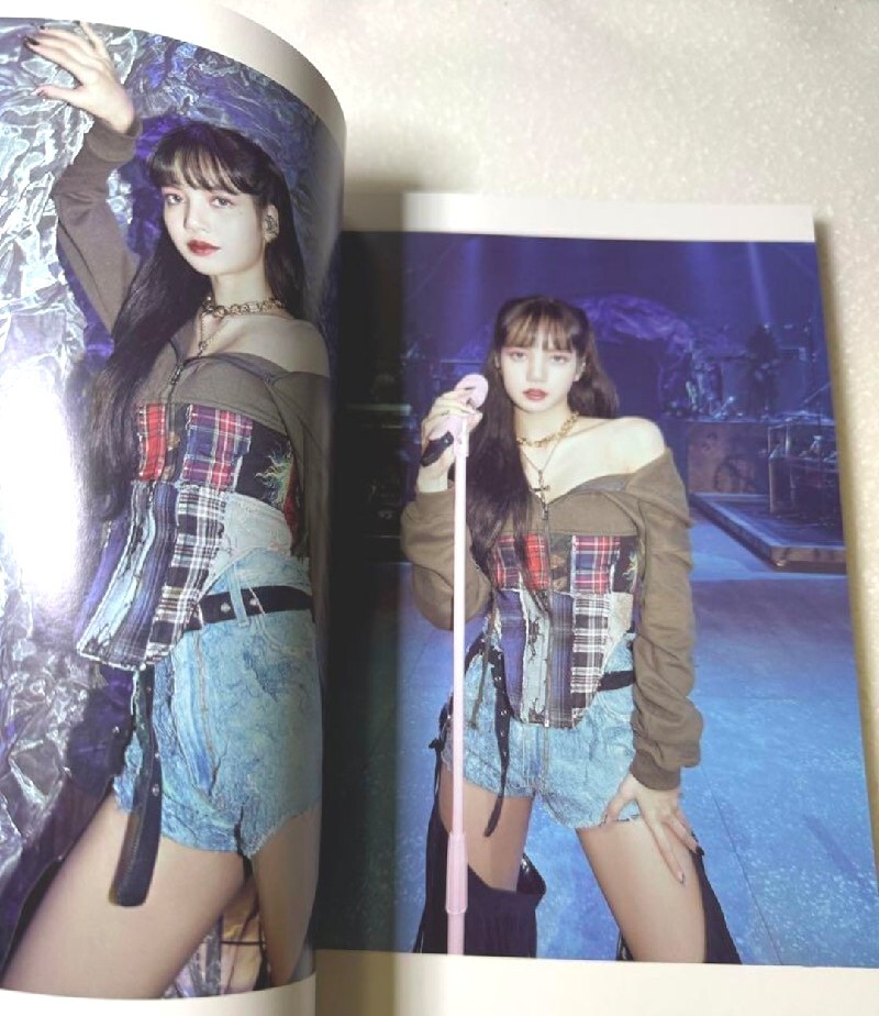 廃盤　BLACKPINK : THE SHOW フォトブック付き 廃盤 BLACKPINK : THE SHOW フォトブック付き BLACKPINK