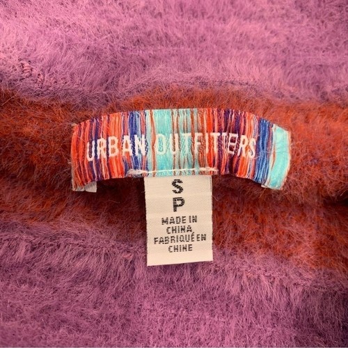 Damen Urban Outfitters rot lila Druck unscharf passend Minirock Größe klein - Bild 5 von 6