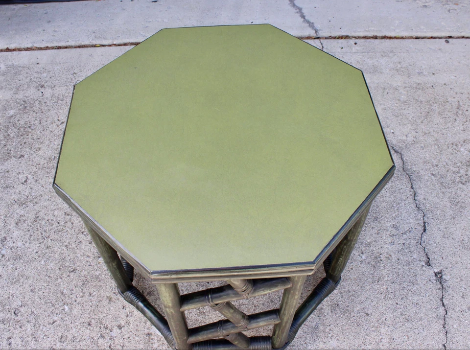 Mesa auxiliar vintage de bambú de mediados de siglo Chinoiserie calado Hollywood Regency Foto 4 de 4