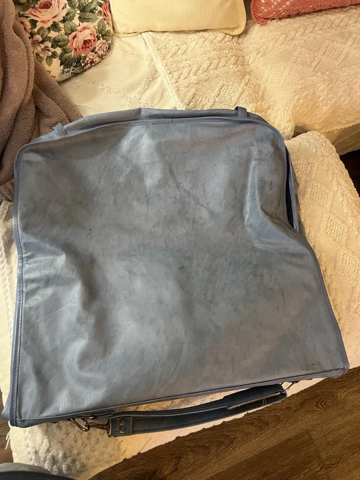 Samsonite Blue Vintage Leather Garment Bag With Original Hangers Beautiful Cond - Image 2 of 4
