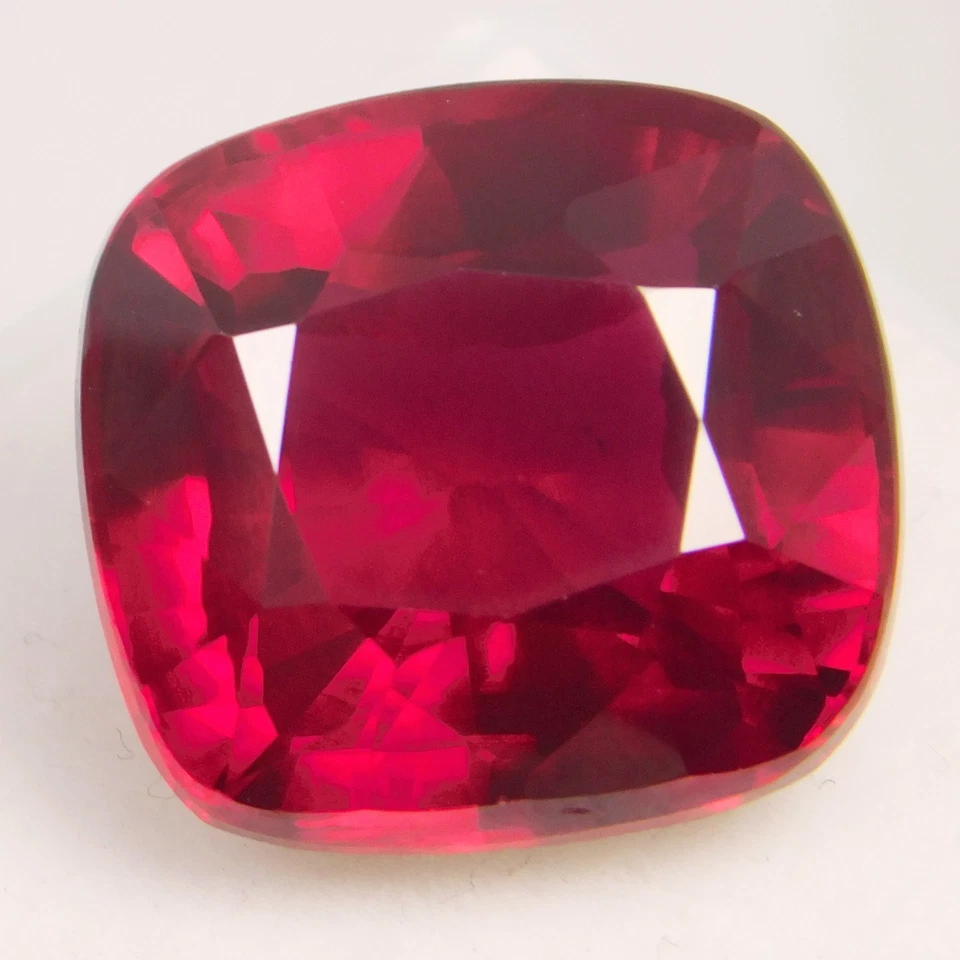 Piedra preciosa suelta corte radiante rubí rojo natural Mozambique de 21,10 quilates certificada Foto 3 de 4