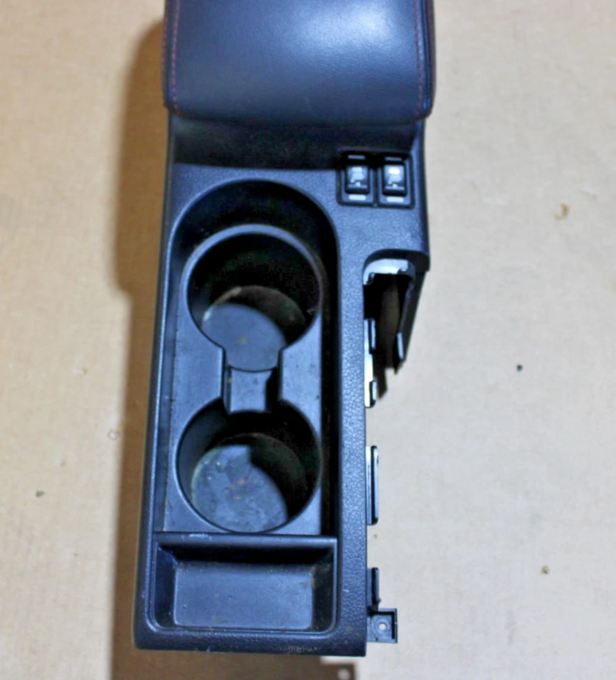 2015-2019 SUBARU WRX 中控台总成工厂座椅加热器开关 USB Aux — 第 3/4 张图片