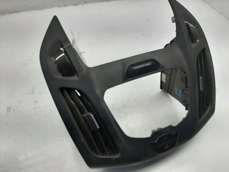 Ford Transit Connect 2014 2015 2016 OEM radio tablero central bisel  Foto 2 de 4