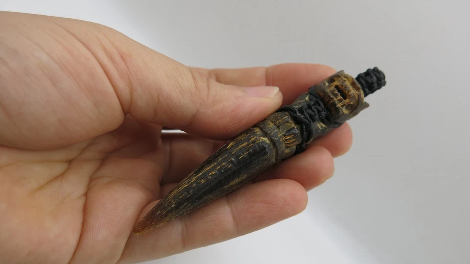 Super Rare Tiger Carved Thai Amulet Sacred Fang Pendant Khiaw Chang Talisman - Image 4 of 4
