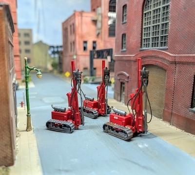 Custom Built 1/87 HO Scale Hydraulic Tracked Drill Rigs. 3D Printed Resin Models