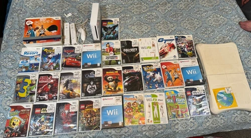 Nintendo Wii Console Bundle Lot with tons Games, very used some flaws.