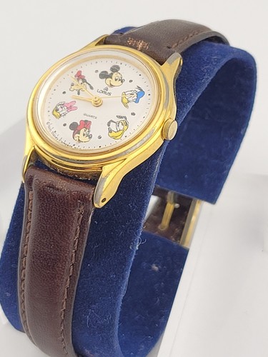 Vintage 90s Ladies Lorus Quartz Walt Disney Store Watch Runs Brown Leather Band - Picture 3 of 16