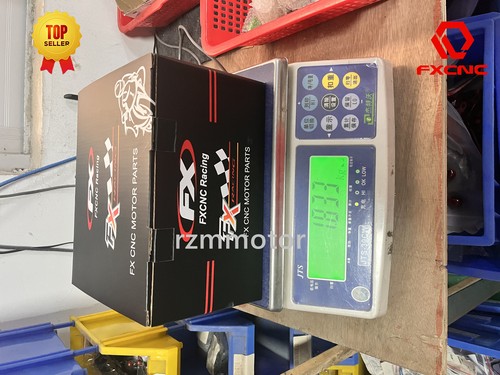 Para Yamaha YZF R3 / R25 2022-2024 CNC Negro Reposapiés Reposapiés Pedales Clavija - Imagen 13 de 19