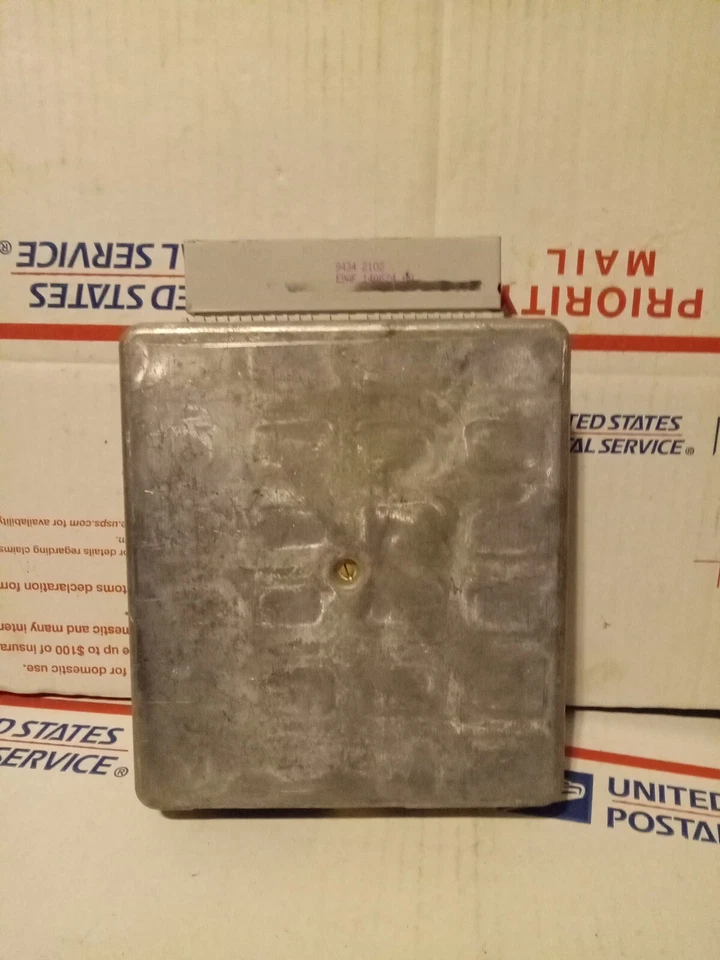 Computadora Ford Escort Z4D0 1995 motor 1,9 L F4cf12A650ka OEM Z4D0 Foto 3 de 3