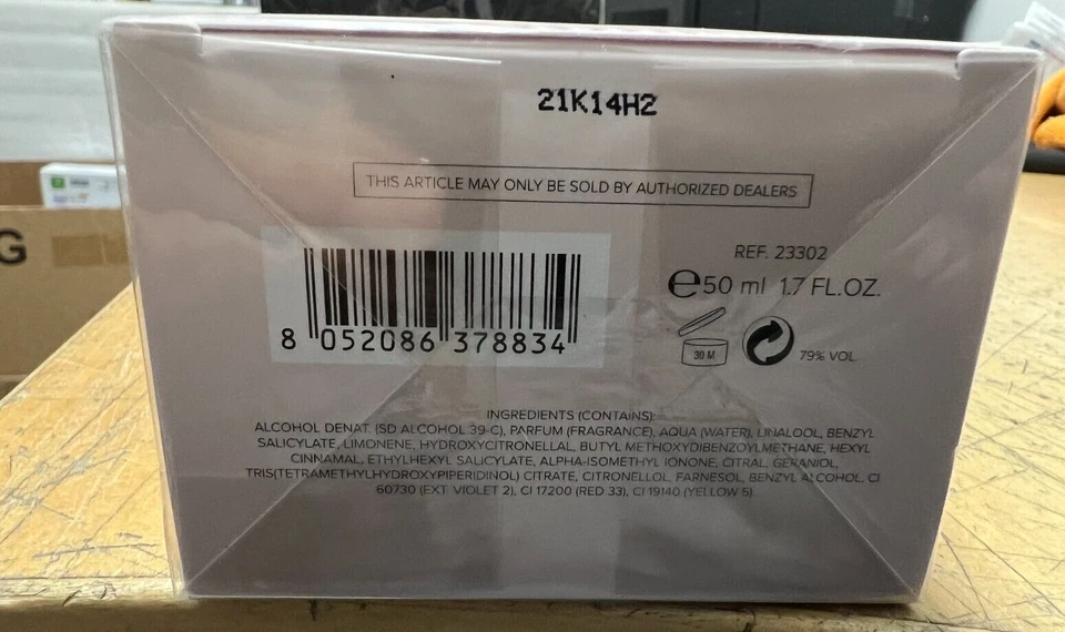 Salvatore Ferragamo Amo Ferragamo Per Lei EDP para ella 50 ml 17 FL OZ Foto 3 de 3