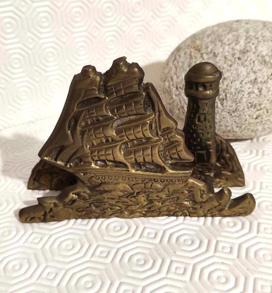 ancien porte serviettes en bronze bateau phare vintage - Photo 1/4
