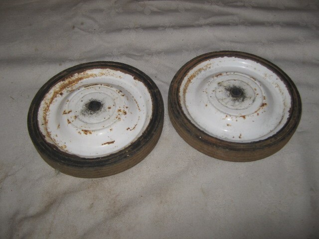 Picture 1 of 4
