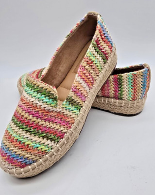 Me Too Womens Flat Sneaker Shoes Size: US 5.5M.  Multicolor