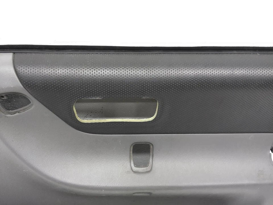 Panel de moldura interior puerta pasajero trasero derecho Honda Cr-V 1997-1998 OEM gris Foto 3 de 4