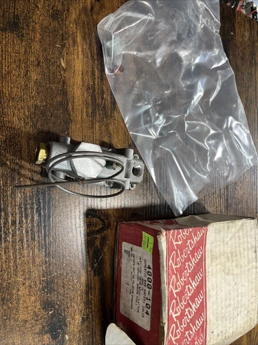 New Open Box Robertshaw 4000-204 Automatic Pilot Safety Valve