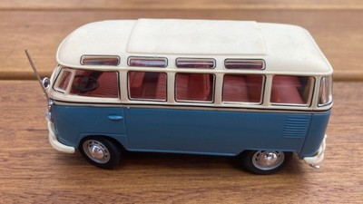 VW Samba Bus T1 Metallmodell in Maßstab 1:37 (?)