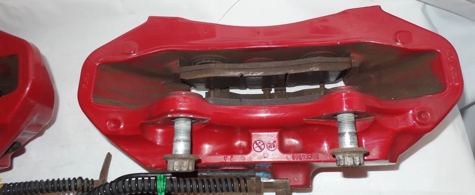 2010-2013 RANGE ROVER SPORT OEM SET LEFT  / RIGHT FRONT BREMBO BRAKE CALIPER RED - Image 4 of 4