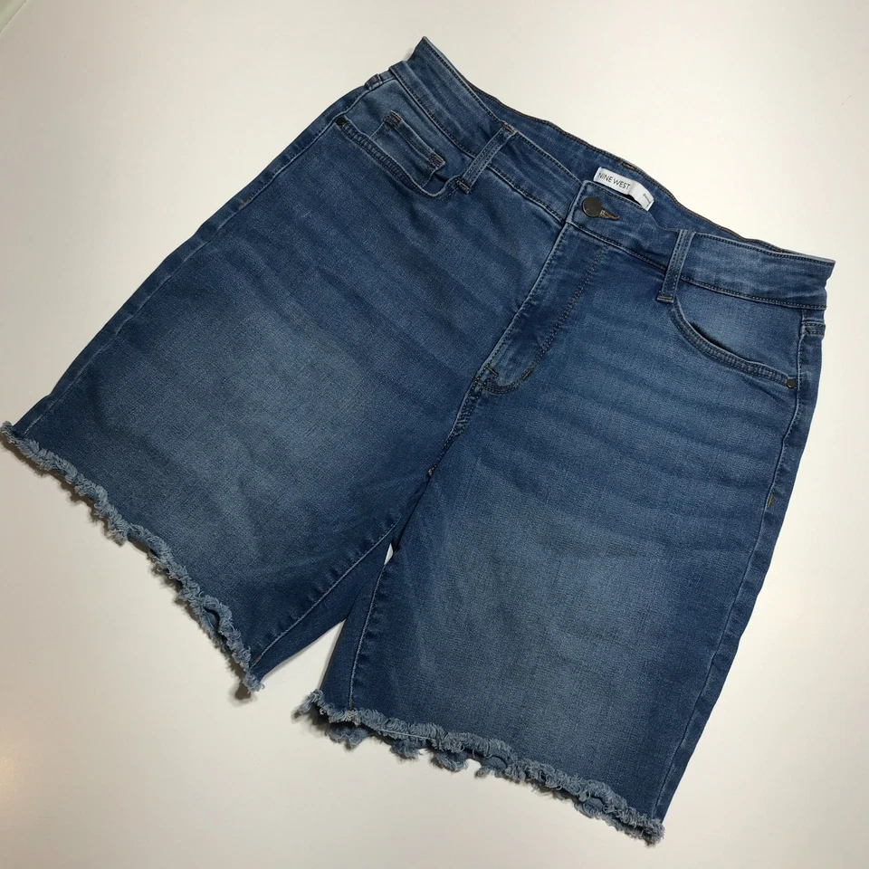 Pantalones Cortos de Jean Nine West Bermuda para Mujer 10 Bolsillos Adelgazantes Cintura Alta Flecos Dobladillo Foto 2 de 4