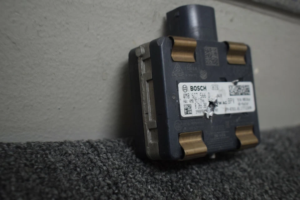 AUDI Q7 2013-2015 SENSOR DE PUNTO CIEGO FABRICANTE DE EQUIPOS ORIGINALES Foto 2 de 4