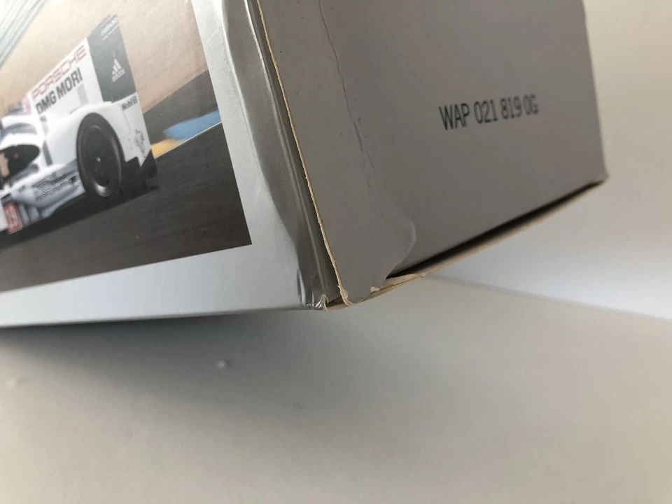 SPARK MODEL Le Mans 1:18 Porsche 919 Hybrid 2015 Winner Promozionale No 18LM15 - Immagine 4 di 4