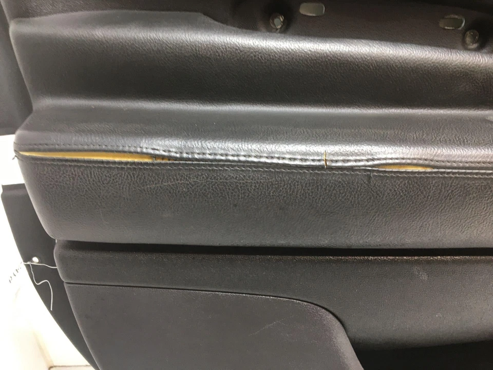 10 LINCOLN MKT Front Door Trim Panel — 第 3/3 张图片