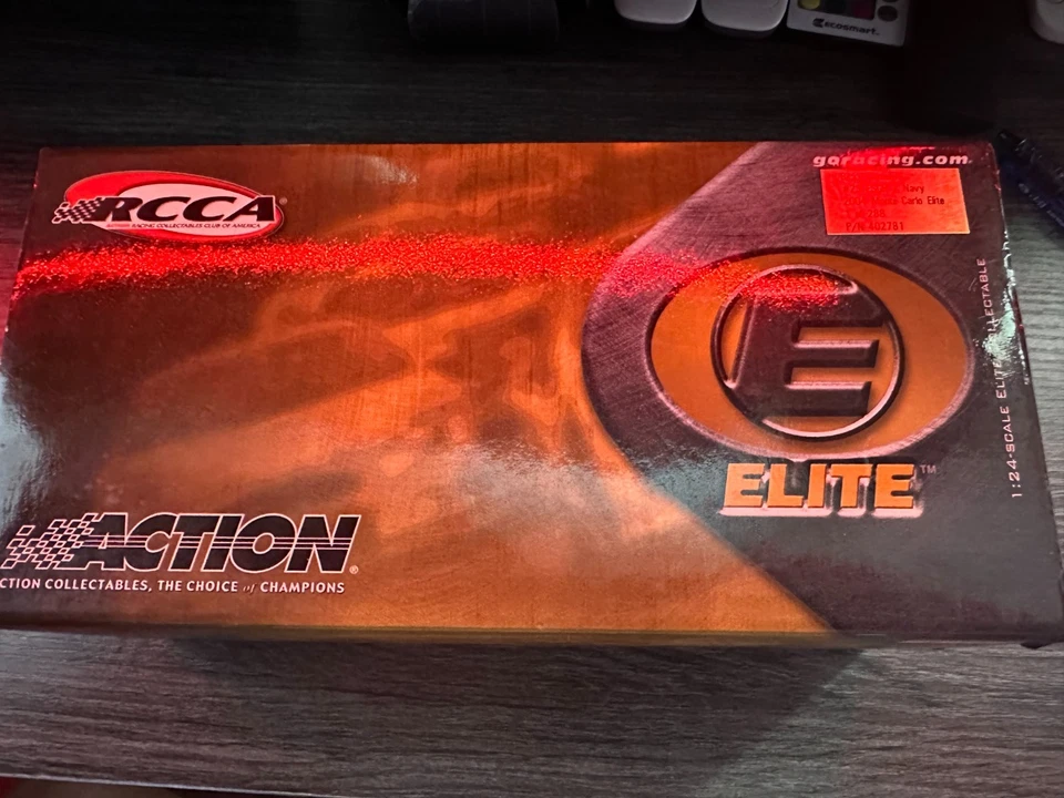 RICKY CRAVEN 2004 AZUL MARINO/ESGR 1/24 RCCA ELITE DIECAST Foto 2 de 4