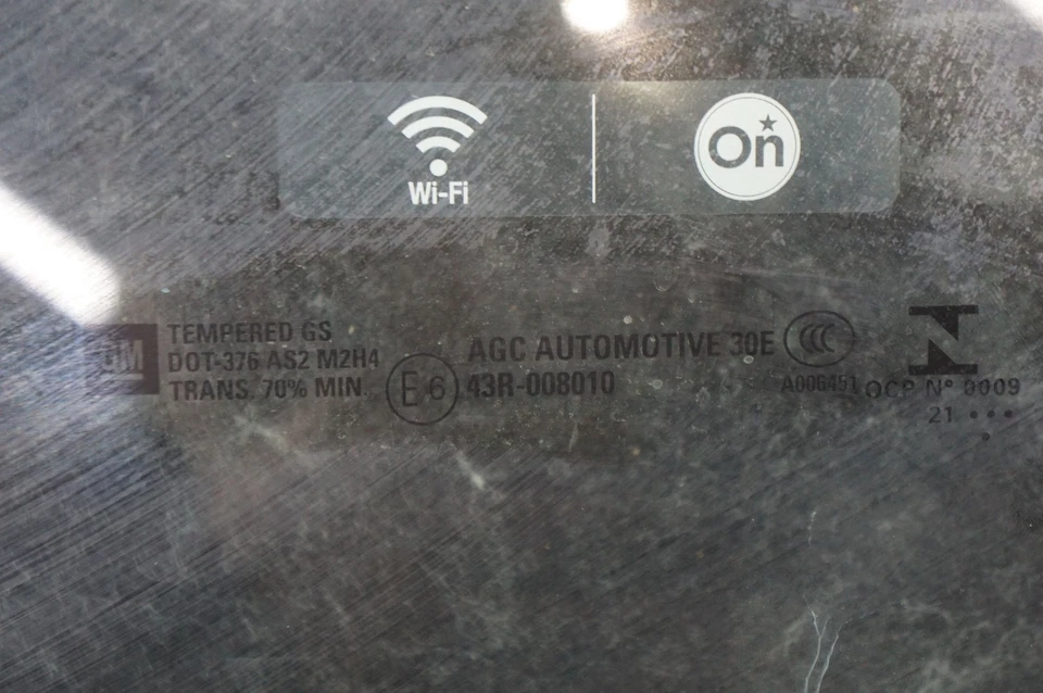 Front Left Door Window Glass OEM 23429011 Chevrolet Corvette C8 2020-2025 *Note* - Image 2 of 4