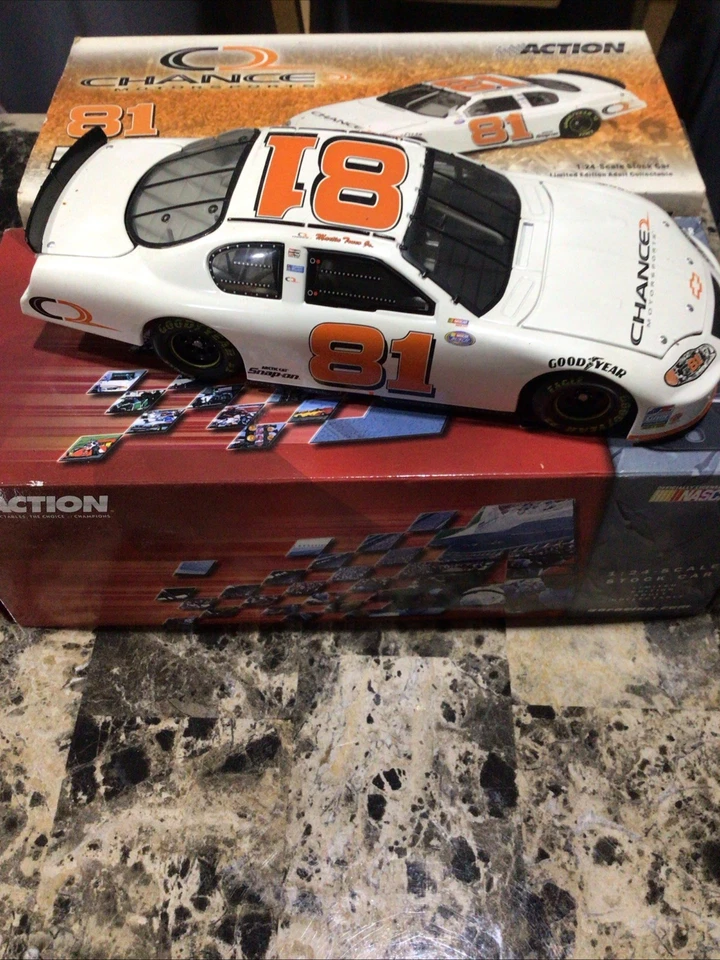 Action Martin Truex Jr. #81 Chance 2 2003 Monte Carlo NASCAR 1:24 Foto 2 de 4
