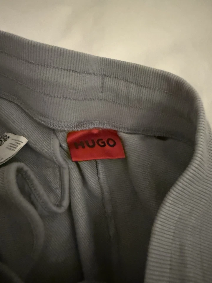 Pantalones de chándal grises Hugo Boss para hombre con logotipo de rizo L grandes Foto 3 de 4