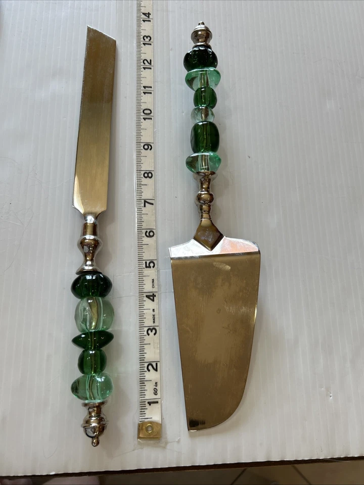 Cypress Home Dessert Service Serrated Cake Knife Wedge Pie Server Green Acrylic - Image 2 of 4