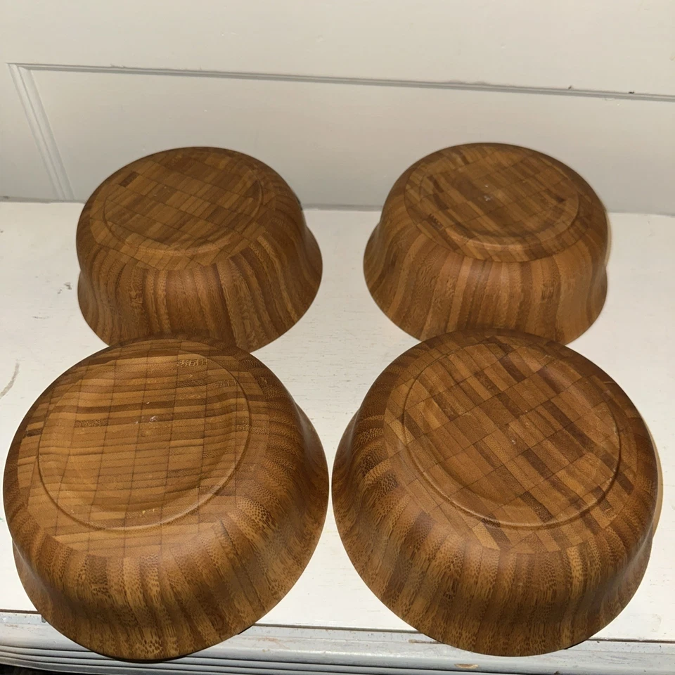 Crate and Barrel Flair Bamboo Bowls. Set Of Four - Image 3 of 4