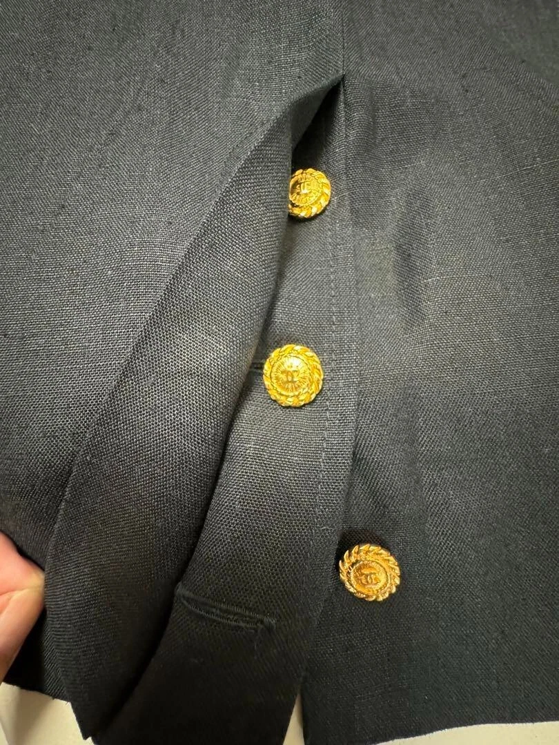 CHANEL Giacca e Gonna Nera Set Up Oro Bottoni Coco Lana Taglia 36 Donna