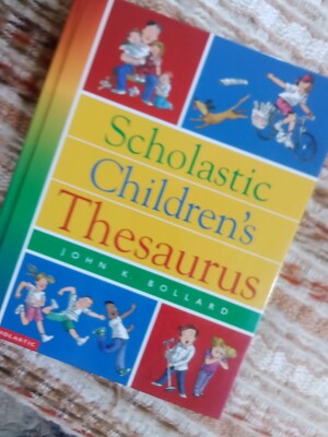 Scholastic Children's Thesaurus (Scholastic Reference) - Hardcover Like New