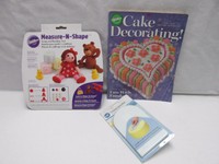 Wilton Measure-n-shape Smoother 2005 Yearbook Fun With Fondant Wilton Measure-n-shape Smoother 2005 Yearbook Fun With Fondant