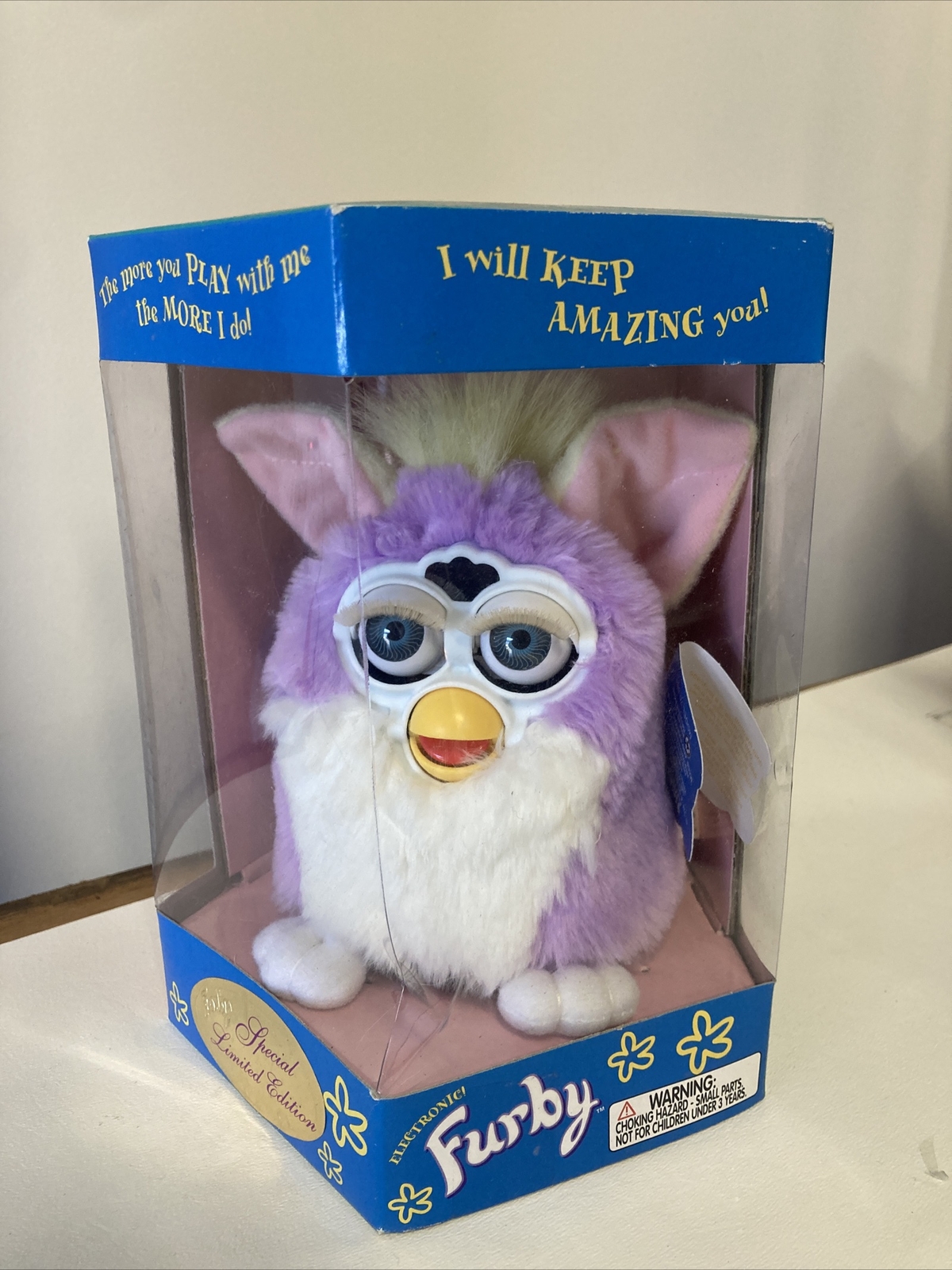 NEW SEALED 1998 Furby Model 70-884 Blue Eyes SPRING TIME Special Limited Edition