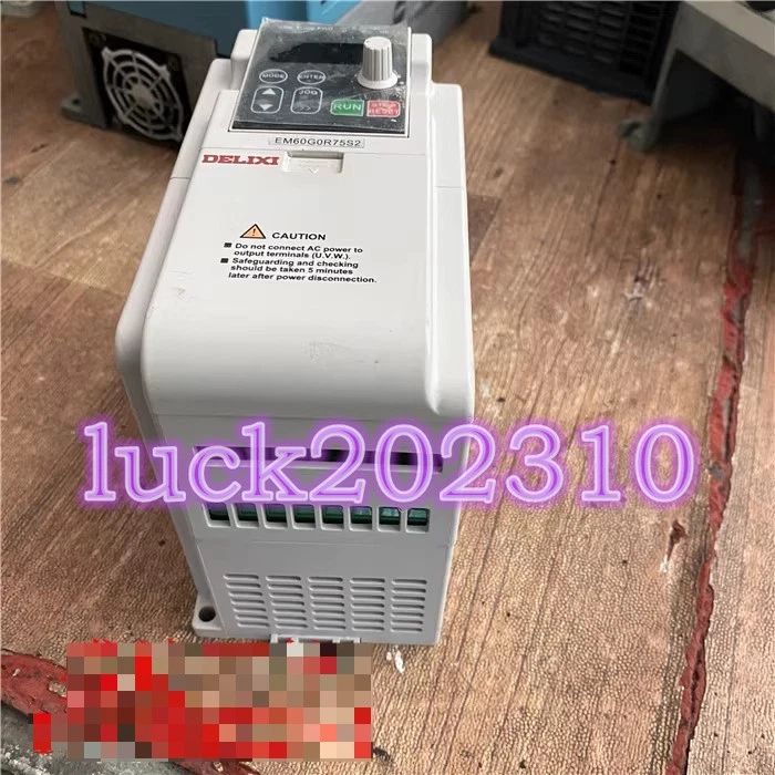 1PC used Delixi frequency converter 0.75KW 220V CDI-EM60G0R75S2 #YY - Image 3 of 3