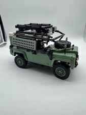 LEGO Icons: Land Rover Classic Defender 90 (1...