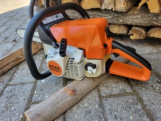 Stihl MS 230 C Benzin Motorsäge Kettensäge