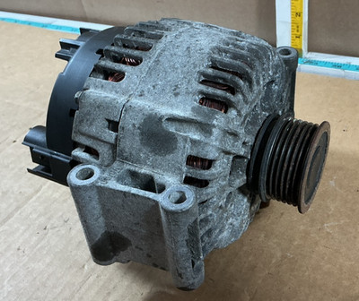 2005-2009 Audi A4 2.0L Alternator Generator 06D903016 OEM.