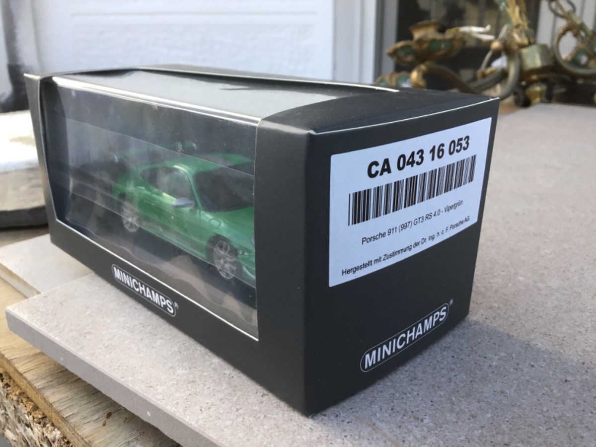 1/43 MINICHAMPS PORSCHE 911 ( 997 ) GT3 RS 4.0 1 of 200 CA