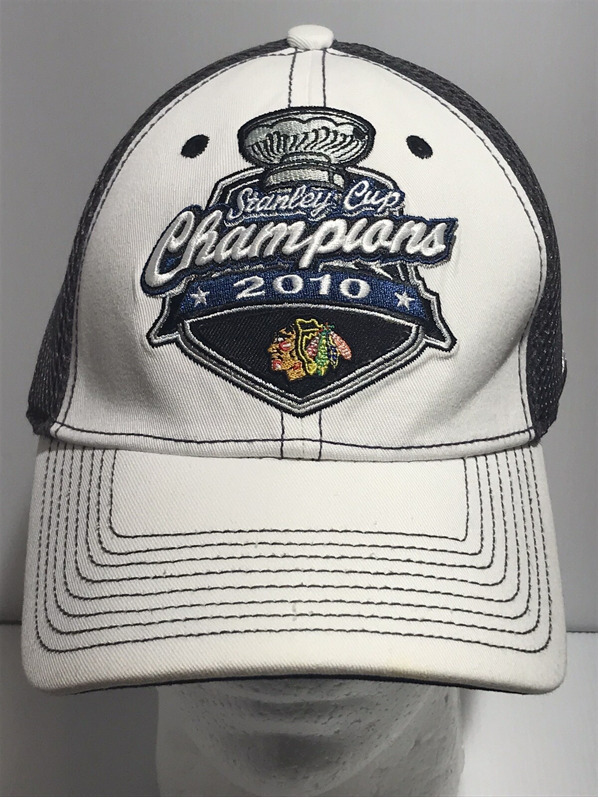 2010 blackhawks hat
