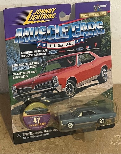 Johnny Lightning Muscle Cars U.S.A. 1967 Pontiac GTO 1:64 Die-Cast